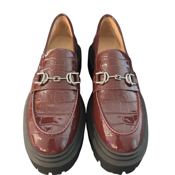 Stuart Weitzman Owen Buckle Ultra Lug Loafer Women's Burgundy Shoe 5.5B NWOB - Picture 2 of 7